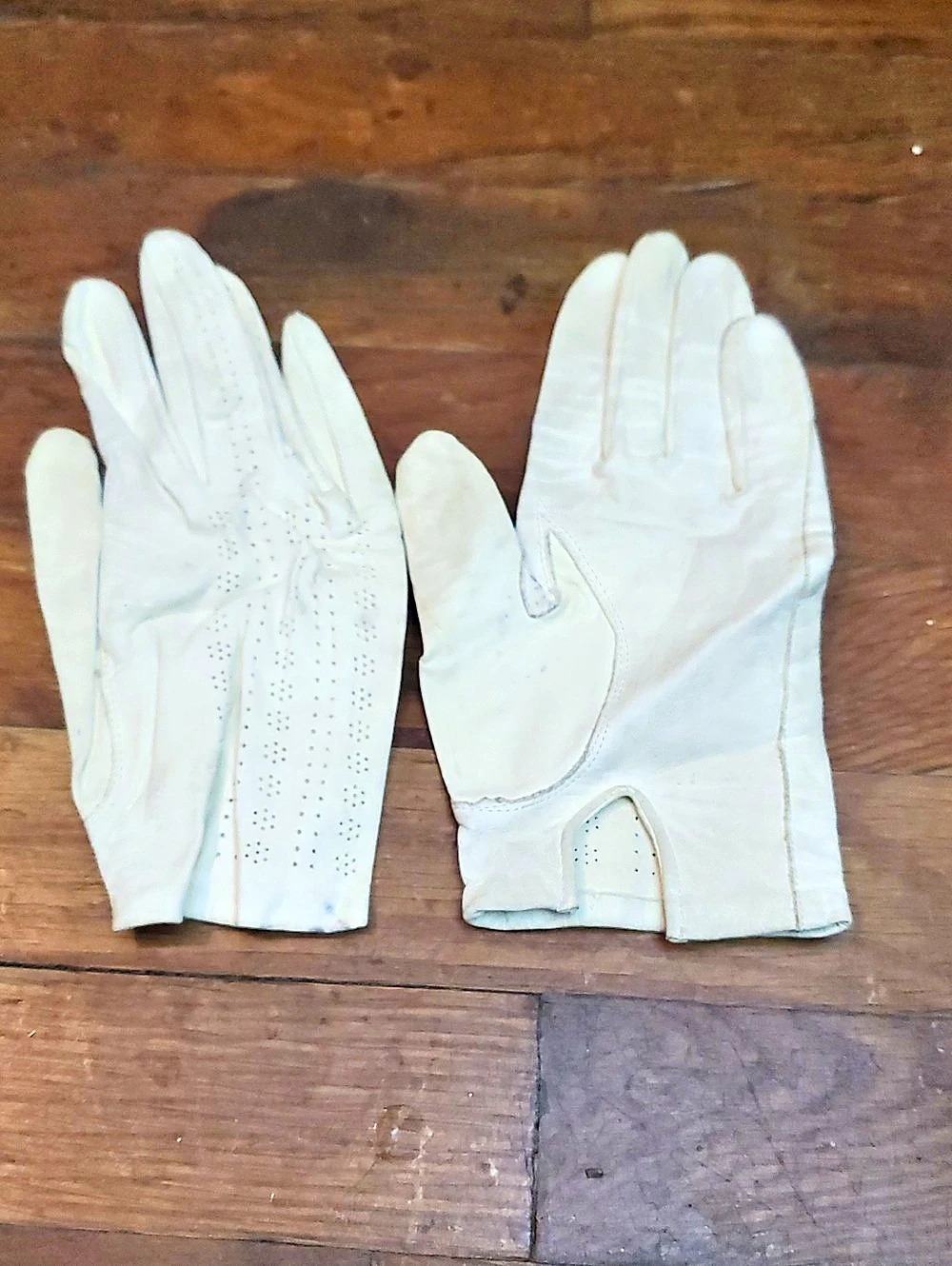 Perforated Gloves in White